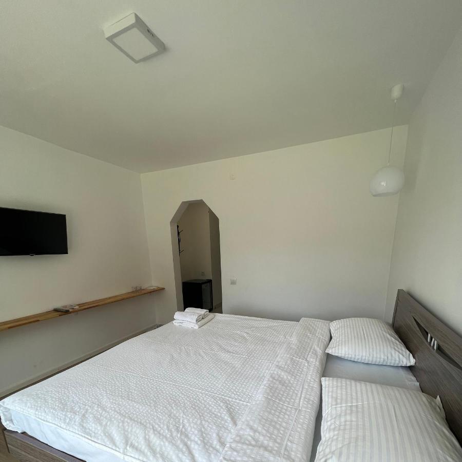 Tourist Hotel Shymkent Bagian luar foto