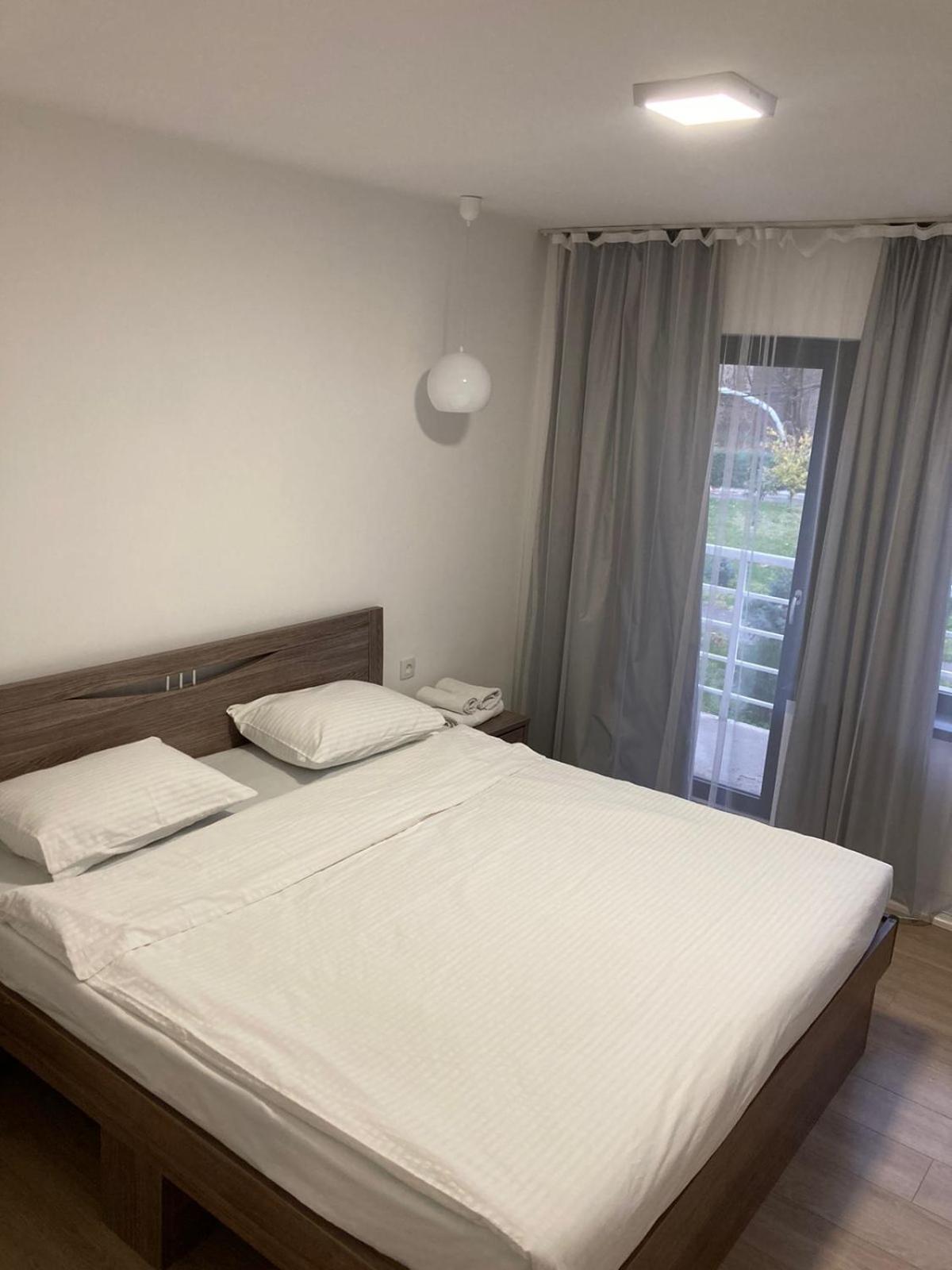 Tourist Hotel Shymkent Bagian luar foto