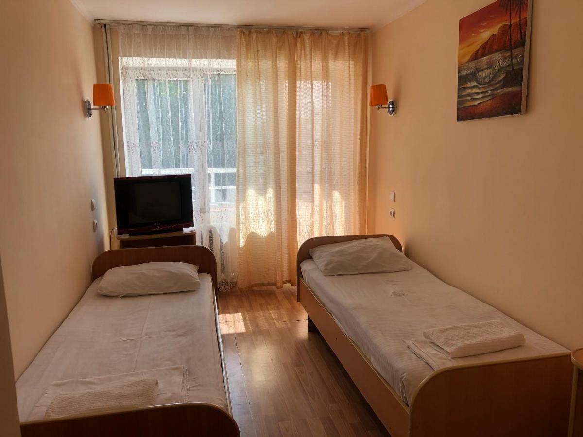 Tourist Hotel Shymkent Bagian luar foto