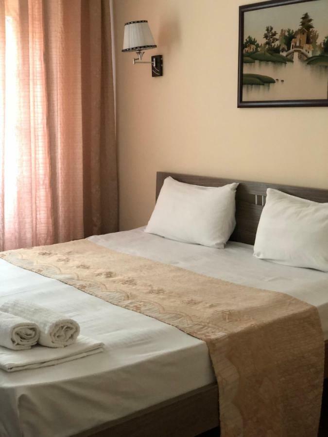 Tourist Hotel Shymkent Bagian luar foto